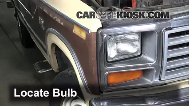 1984 Ford F-250 6.9L V8 Diesel Standard Cab Pickup Éclairage Feu de jour (remplacer l'ampoule)